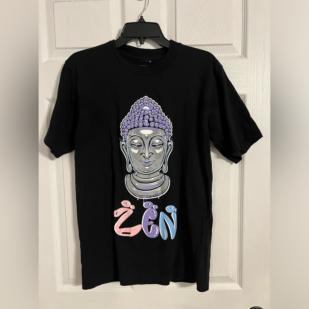 million dolla motive shirt Black Short Sleeve Men’s Medium “Zen” On Front